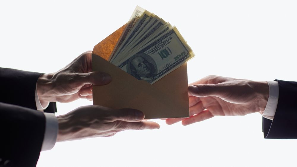 Unde se câștigă cel mai bine în România în 2026. Domeniile cu salarii de până la 8.000 de lei pe lună