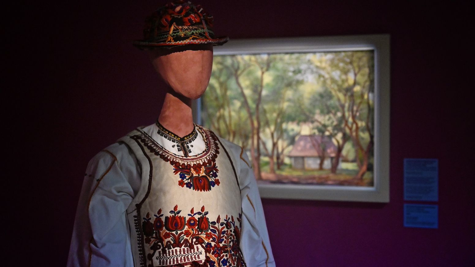 Art Safari Stars Edition continuă cu 2 staruri noi: Culorile vii ale Maramureșului întâlnesc Modernismul german