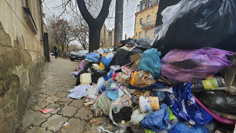 România, trimisă în fața Curții de Justiție a UE din cauza depozitelor neconforme de deșeuri