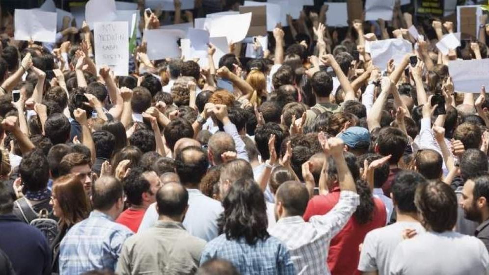 Angajaţii INS organizează miting de protest faţă de nerespectarea Legii salarizării