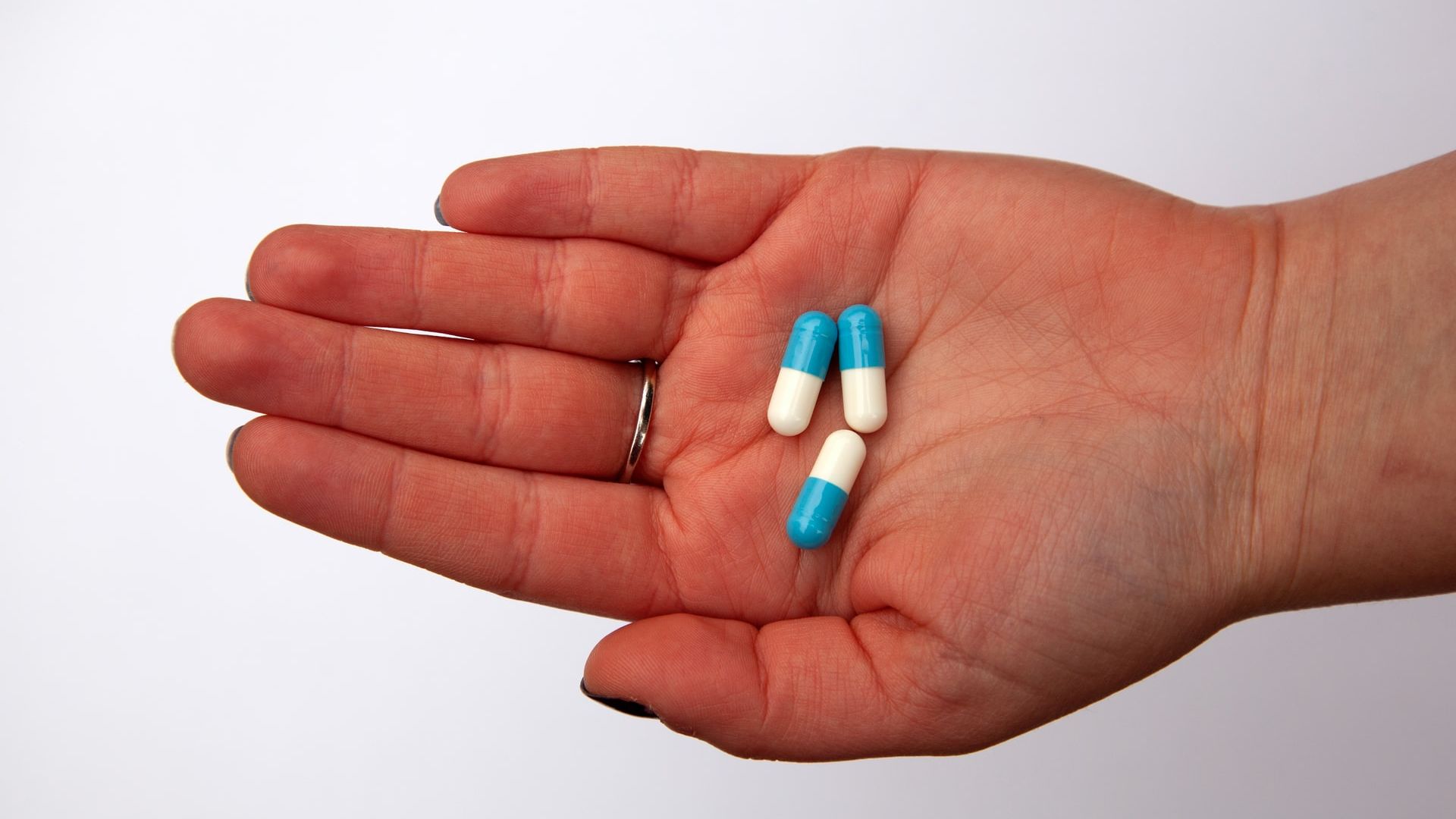 Asociația Distribuitorilor și Retailerilor Farmaceutici din România (ADRFR): În plină criză COVID-19, avem în linia întâi peste 7.700 de angajați