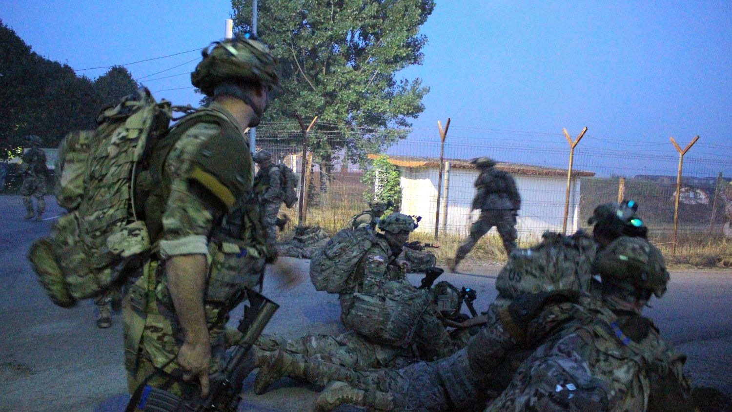 Decizii de ultima ora ale Guvernului: OUG privind pensiile militare, adoptata; cresc si sporurile pentru administratia locala