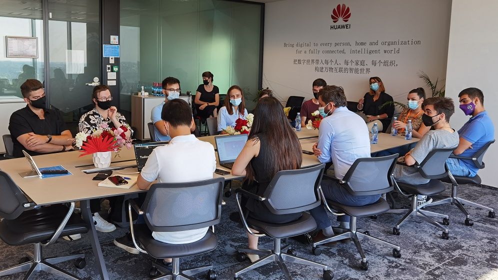 Huawei a lansat „Seeds for the Future”, un program pentru tinerii pasionați de tehnologie