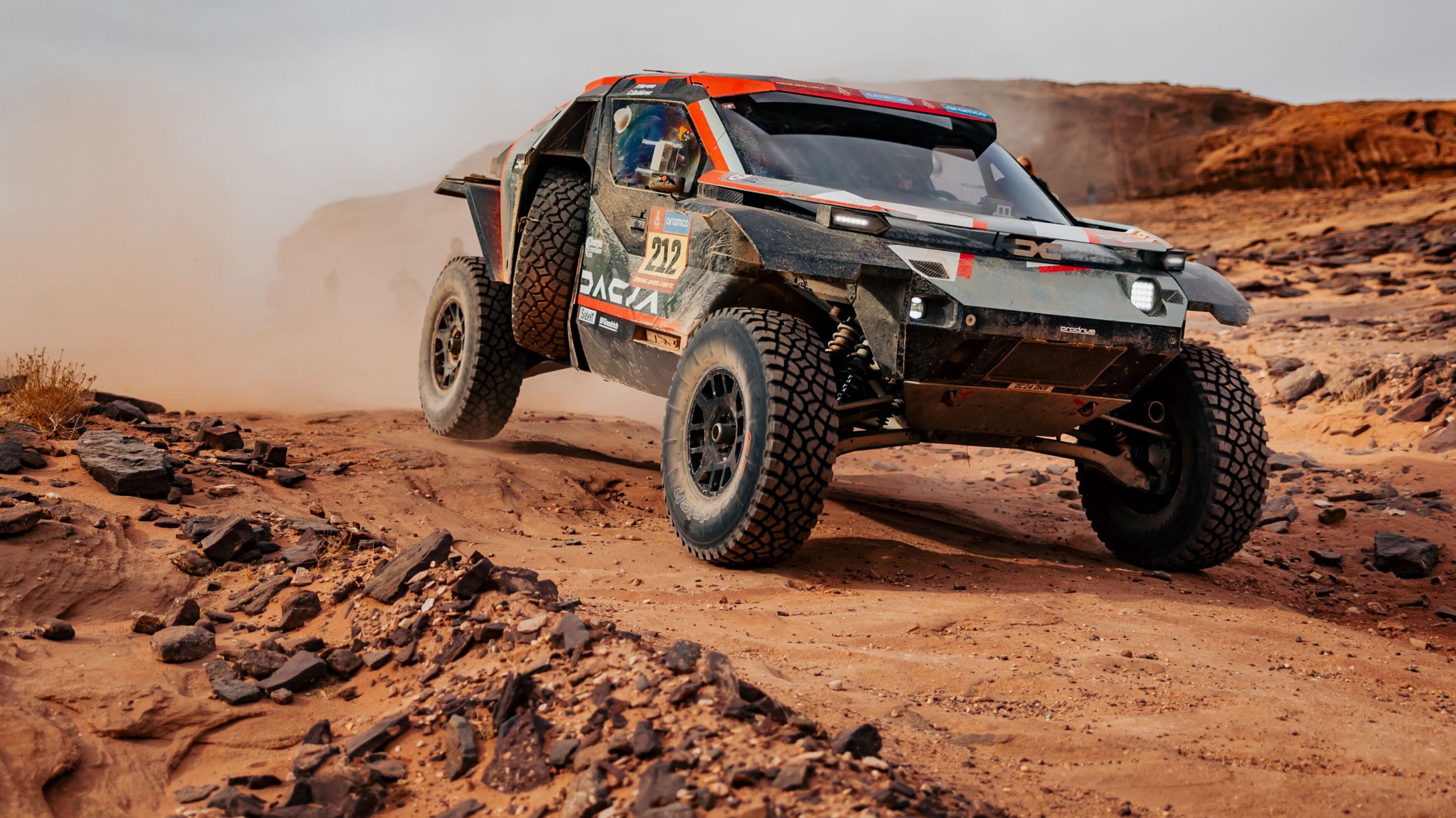 Dacia a făcut retrospectiva primului sezon în raliuri. Al-Attiyah: Uneori, mai și greșim