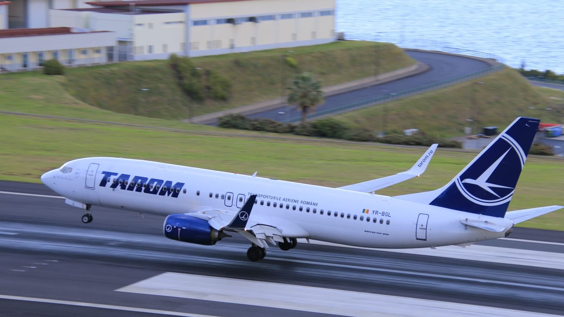 TAROM nu anulează zborurile către Tel Aviv