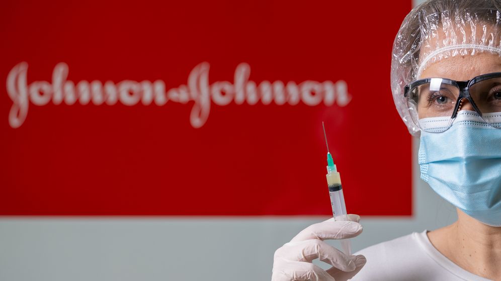 Românii care s-au vaccinat cu Johnson&Johnson pot face rapelul începând cu 8 noiembrie