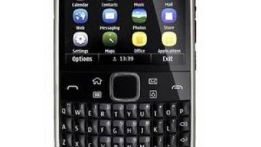E6, un smatphone special pentru oamenii de afaceri
