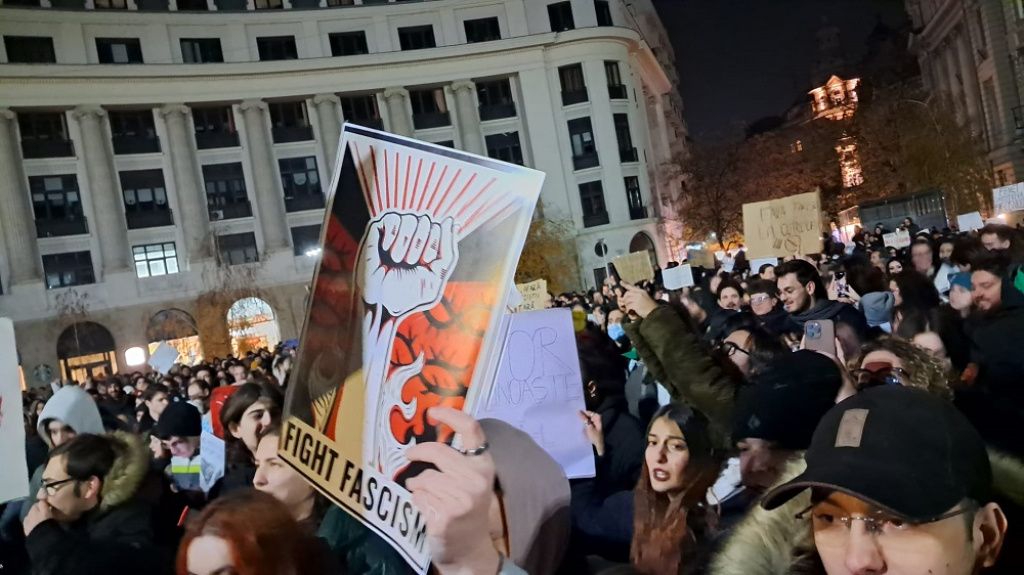 Tinerii se ridică împotriva extremismului. Cum au arătat protestele din București - Imagine 1