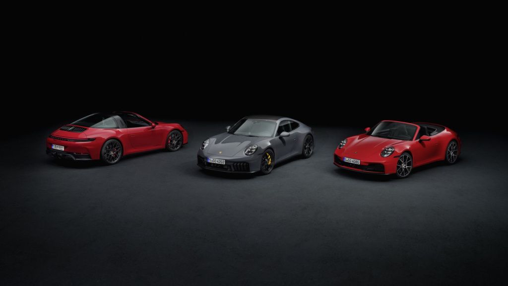 GALERIE FOTO | Porsche a prezentat primul 911 cu motor cu tehnologie hibridă - Imagine 1