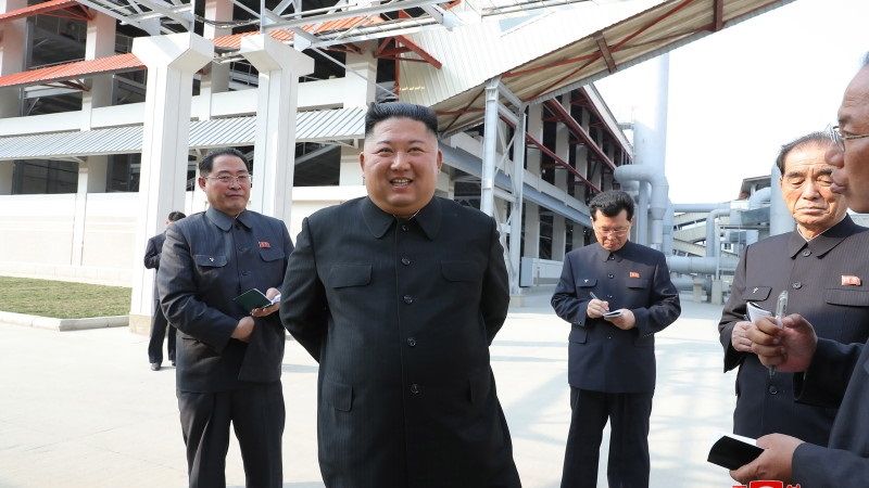Kim Jong-un a reapărut după o absență de aproape 3 săptămâni
