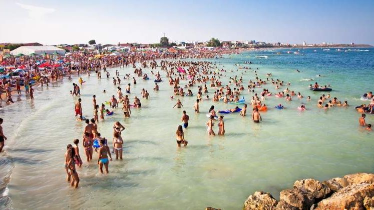 Peste 200.000 de turisti sunt pe litoral in acest weekend