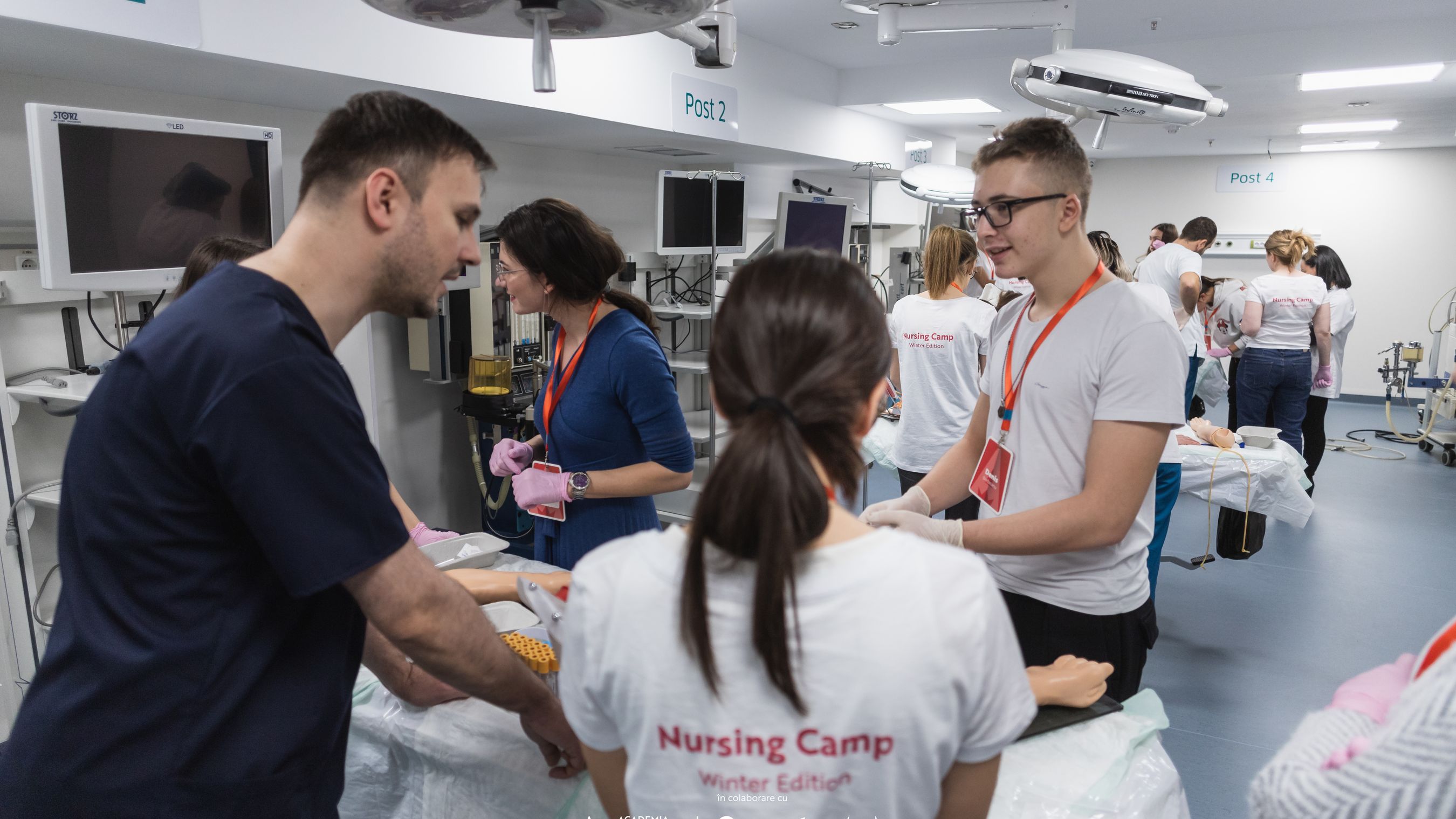 Regina Maria investeste 2 milioane de euro intr-un program academic dedicat asistentilor medicali. Cum devii student?