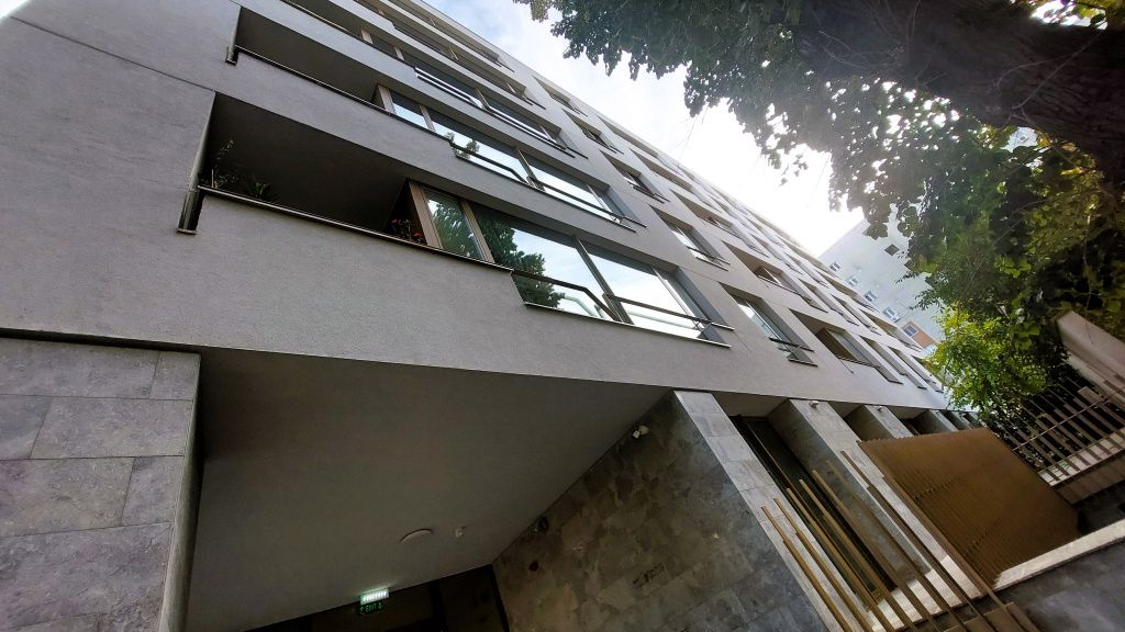 Cum arată un apartament nou cu două camere de 225.000 euro din centru Capitalei - Imagine 53