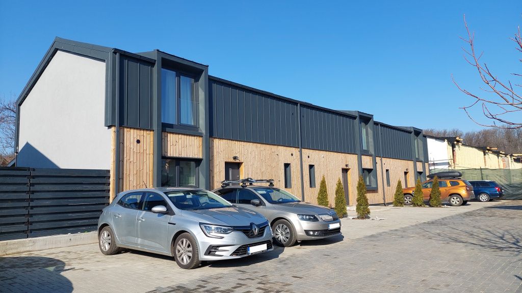 Case în stil scandinav în complexul Hambar44 din Mogoșoaia - Imagine 1