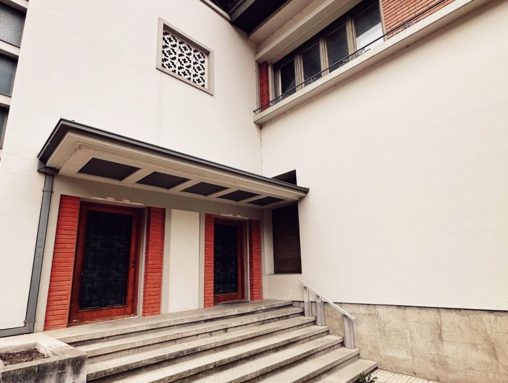 GALERIE FOTO | O vilă interbelică din centrul Capitalei, scoasă la vânzare pentru 1,5 milioane d - Imagine 4