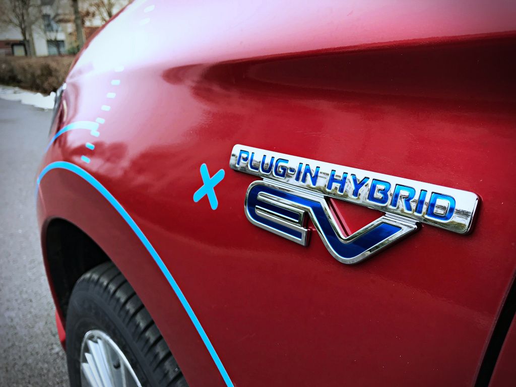 Mitsubishi Outlander PHEV - Imagine 4