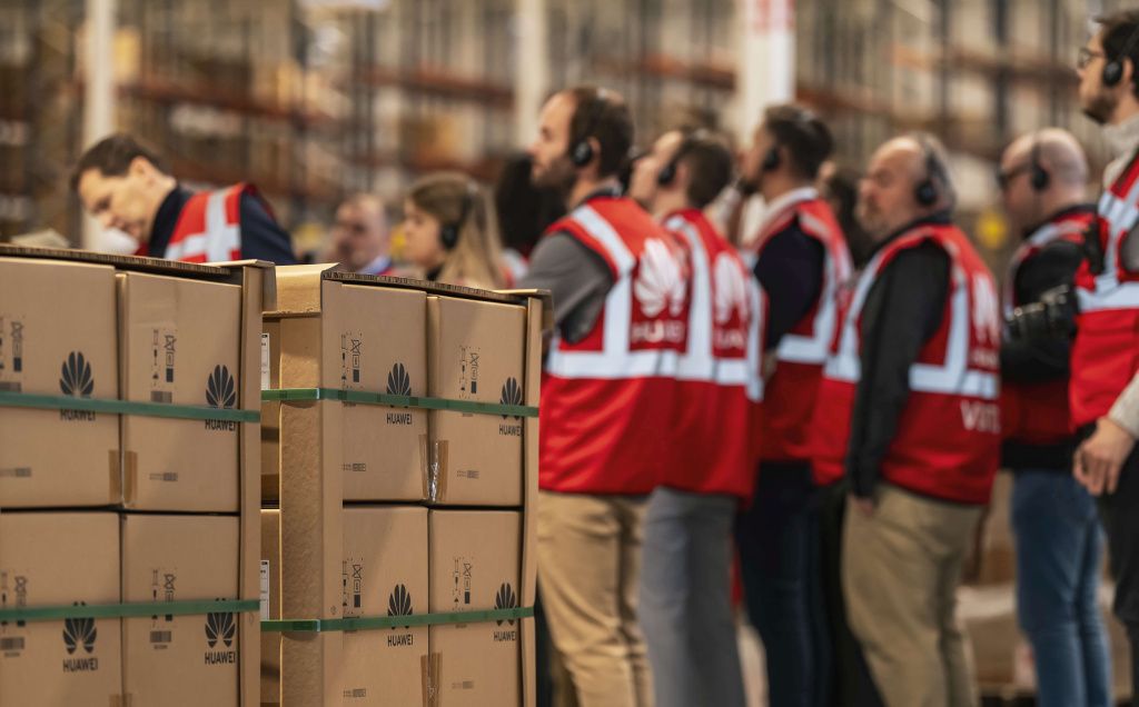 GALERIE FOTO | Centrul logistic Huawei din Waalwijk, Olanda - Imagine 3