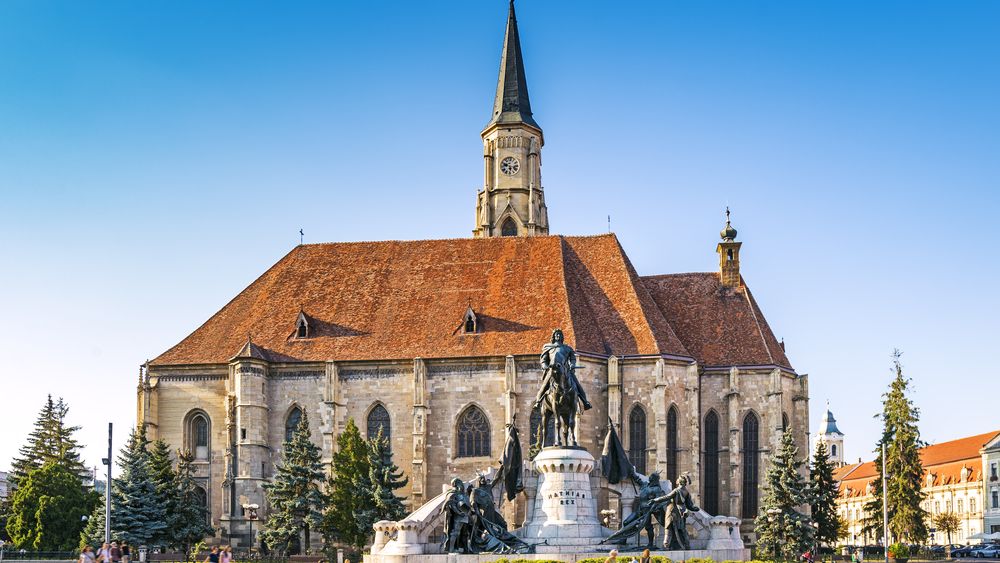 Restricții în Cluj-Napoca. Se închid restaurantele, teatrele, cinematografele