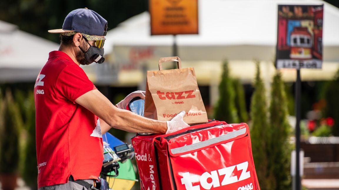 Premieră UNTOLD: fanii vor putea comanda mâncare din festival direct prin tazz by eMAG