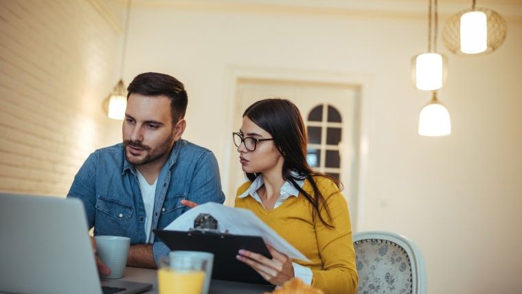 Declaratia unica de venit se depune pana pe 15 iulie, anul acesta, iar de anul viitor pe 31 martie. Drepturile de autor raman pe retinere la sursa!