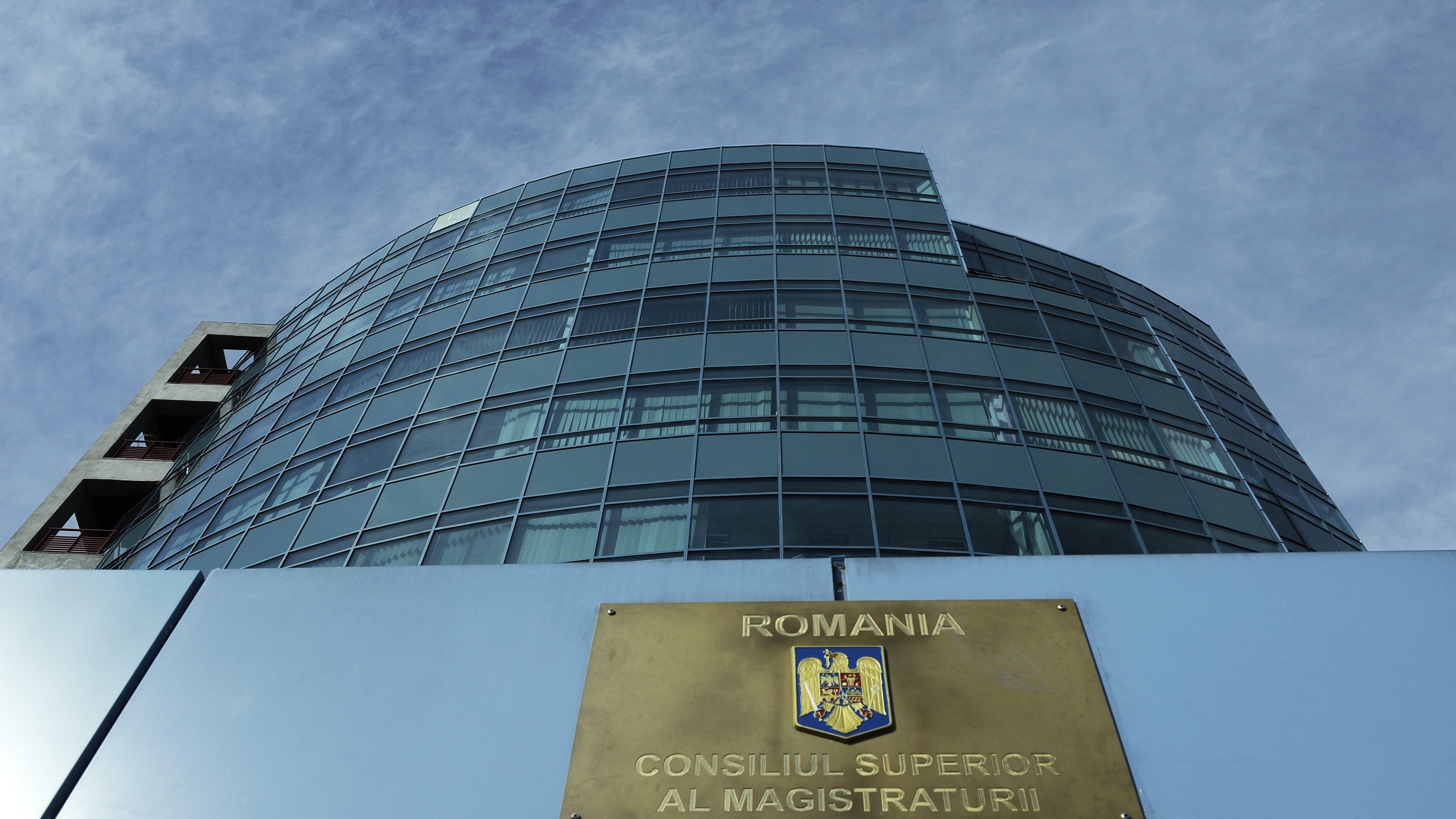 CSM, despre modificarea codurilor: Nu doar "coruptii" vor fi liberi, ci si criminalii, pedofilii si violatorii