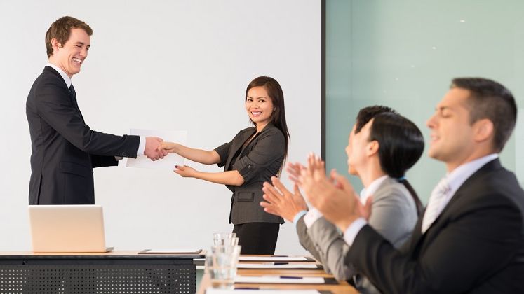 Invata de la cei mai buni: discursuri TED despre succes in afaceri si strategii de business