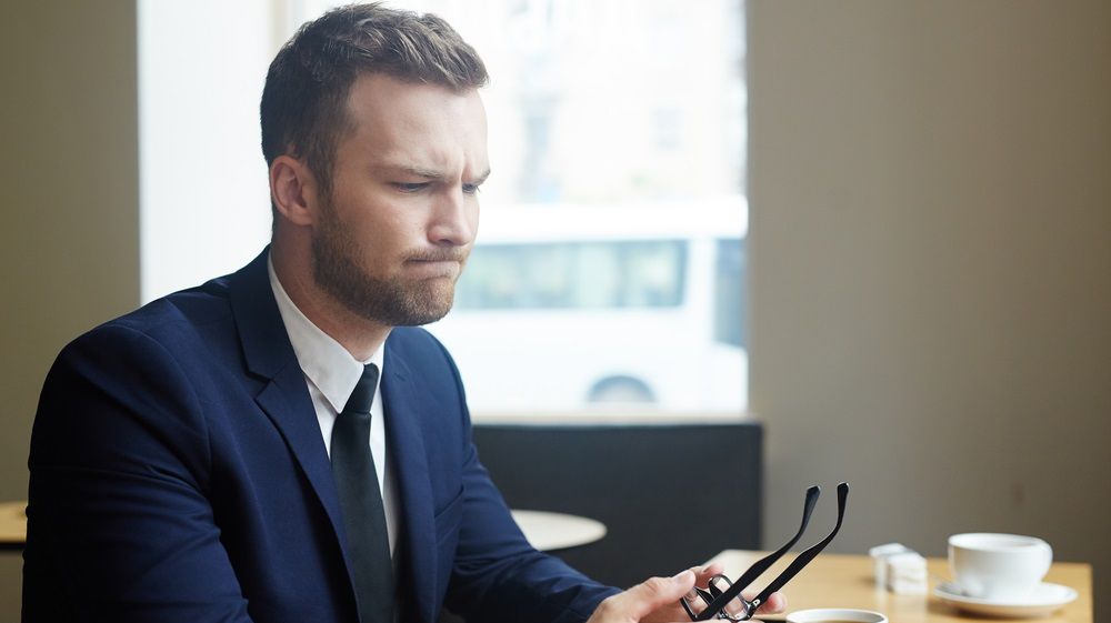 Inflația, deficitul și taxele noi erodează competitivitatea industriei de servicii. ABSL: România riscă să rămână fără investitori