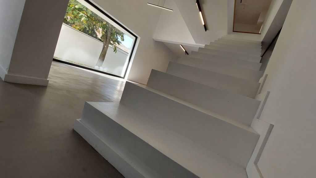 Cum arată o vilă nouă de peste jumătate de milion de euro din zona Pipera - Imagine 58