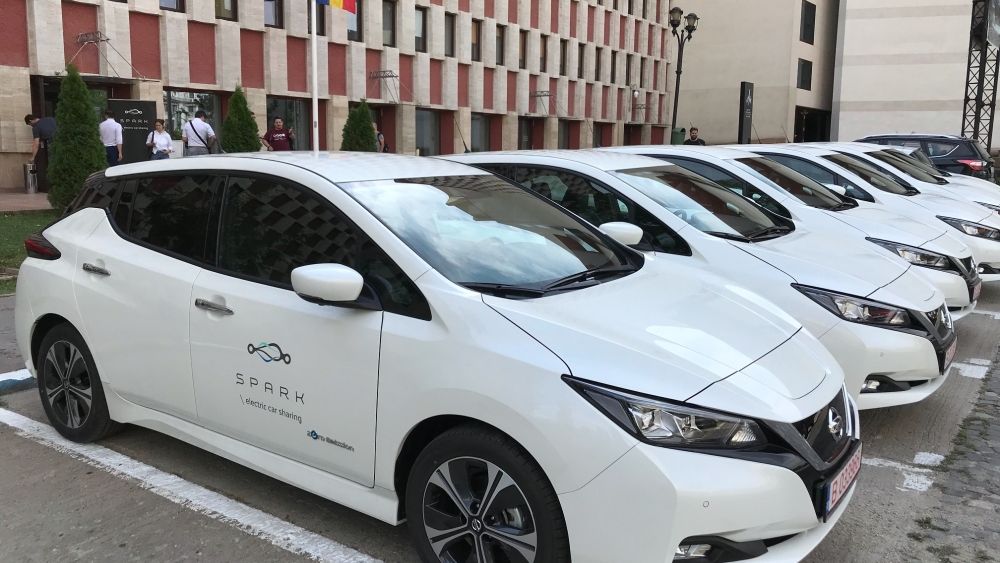 Serviciul de e-car sharing Spark s-a lansat. Pretul - 1,4 lei/minut