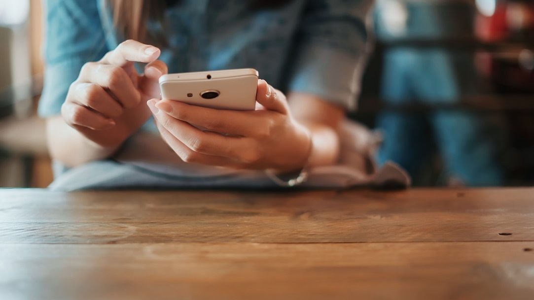 Inca o banca din Romania iti ofera posibilitatea de a-ti deschide cont 100% online