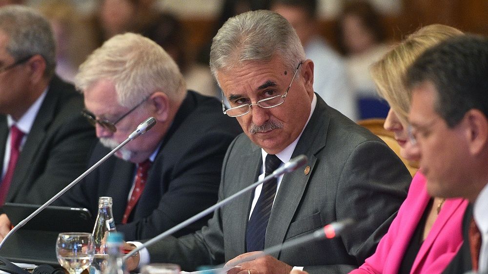 Viorel Stefan, vicepremier: Situatia economica este mai buna decat calificativele agentiilor; vreau sa fiu brokerul vostru si sa va recomand Romania