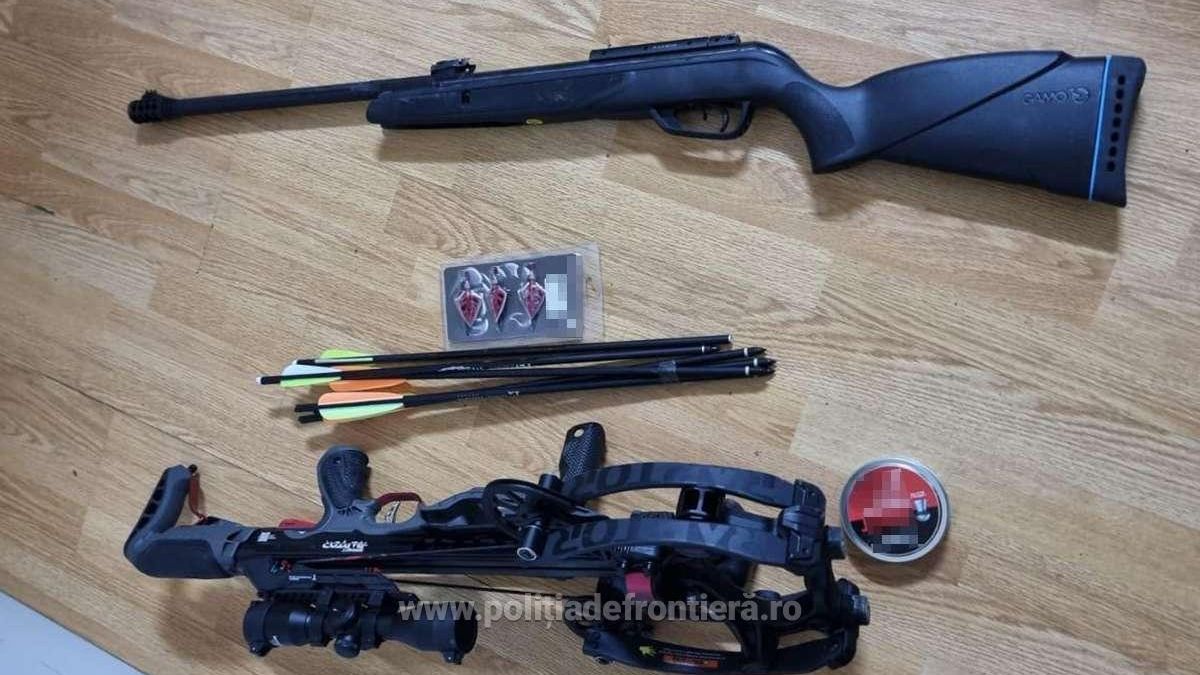 Un american a încercat să intre în România cu o mașină furată, plină de arme