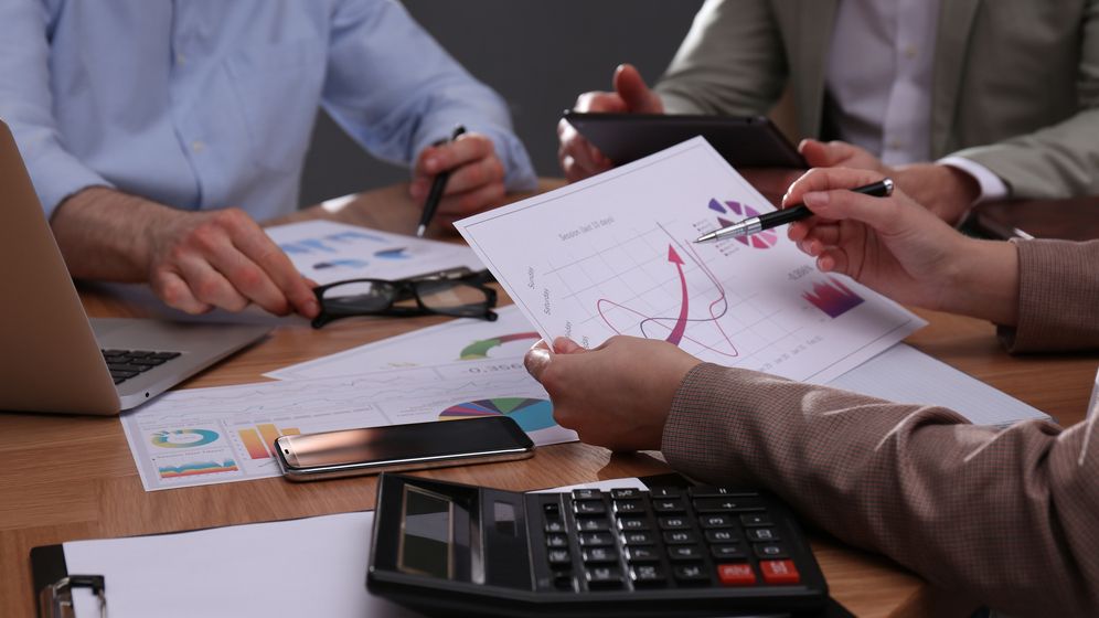 Ce ar trebui să eviți dacă ai ales să investești în criptomonede și ce rol joacă Bitcoin