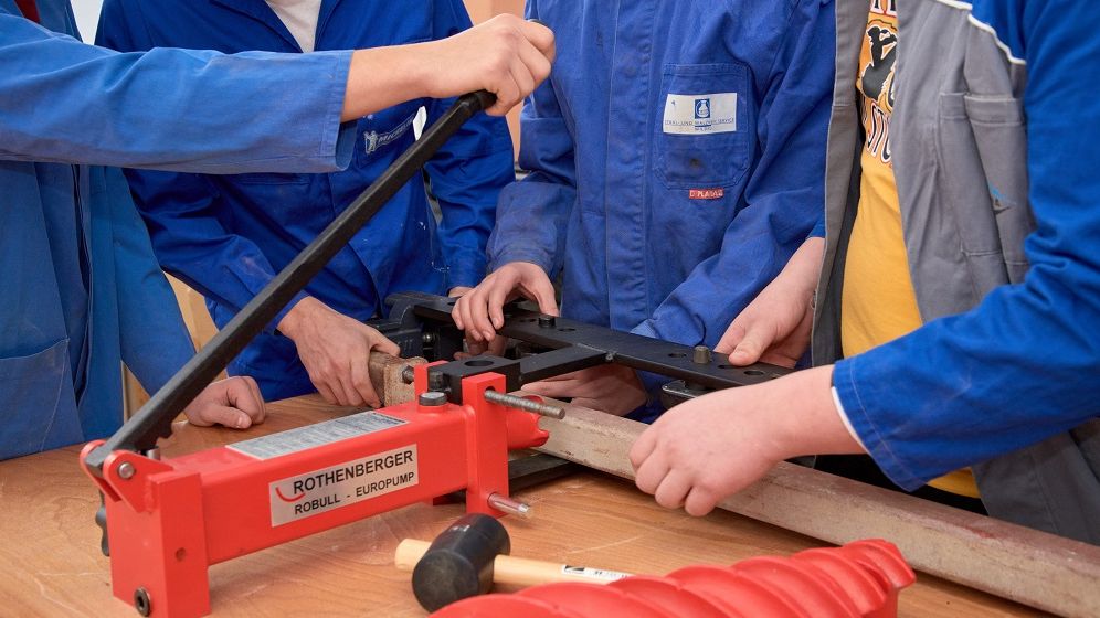 Programul de învățământ dual la Michelin. Ce calificări profesionale pot obține elevii care participă