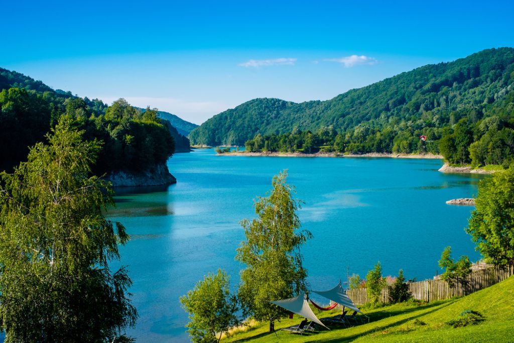 FOTO | TOP 5 destinații de Paște unde scapi de cozonaci și de trafic - Imagine 2