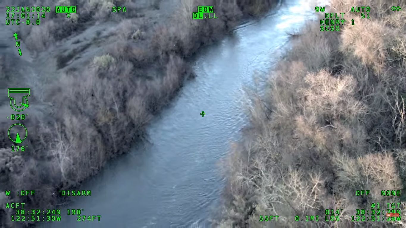 VIDEO. Un parau a fost poluat cu peste 360.000 de litri de vin. Autoritatile sunt ingrijorate de efectul "spritului" asupra vietatilor