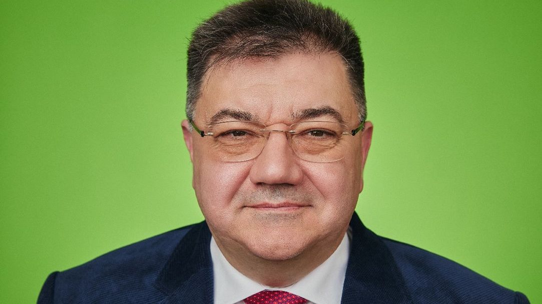 Analiză eToro: UiPath își îmbunătățește rezultatele financiare, dar se confruntă cu litigii