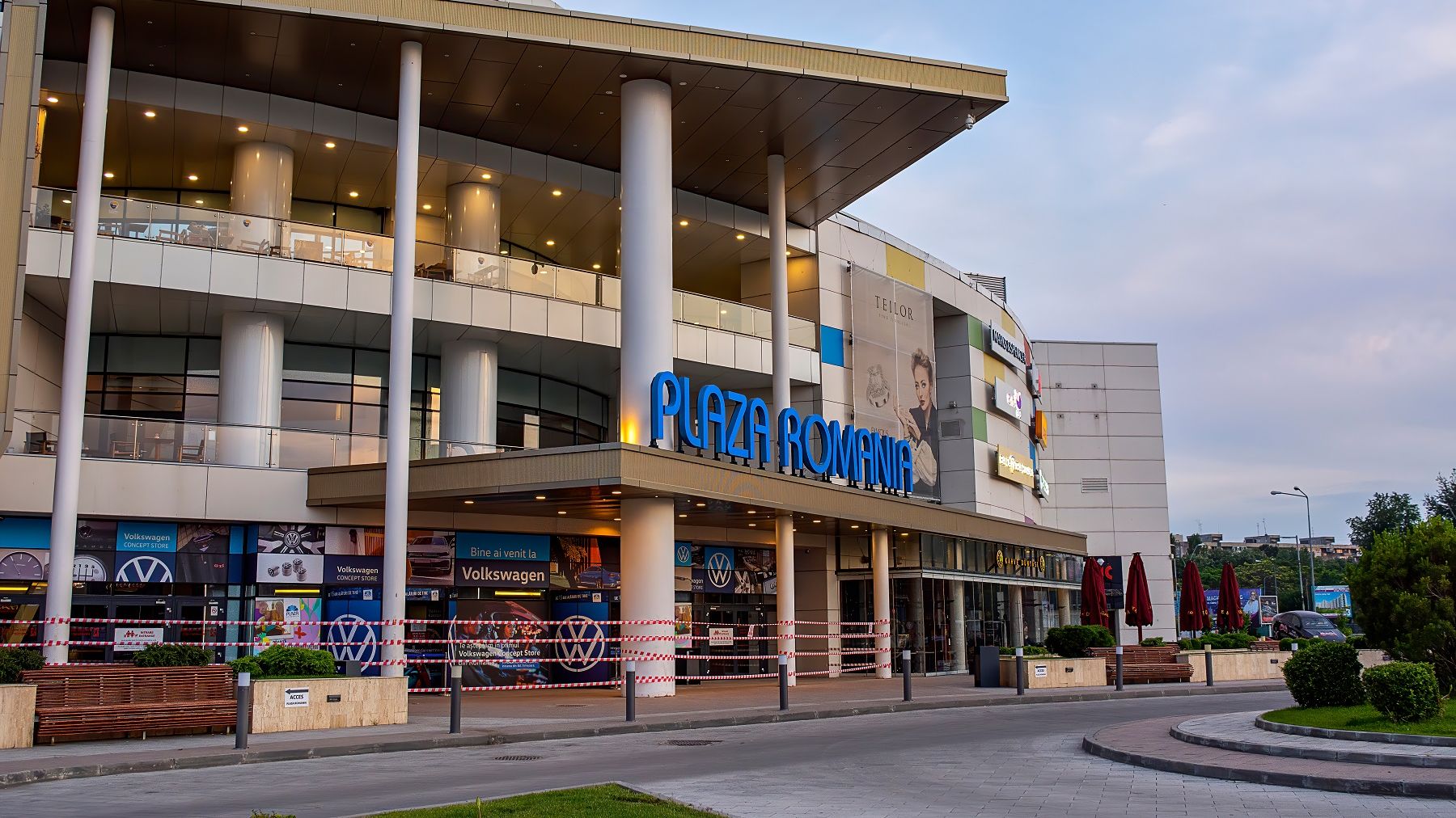 Programul de sărbători la București Mall și Plaza România