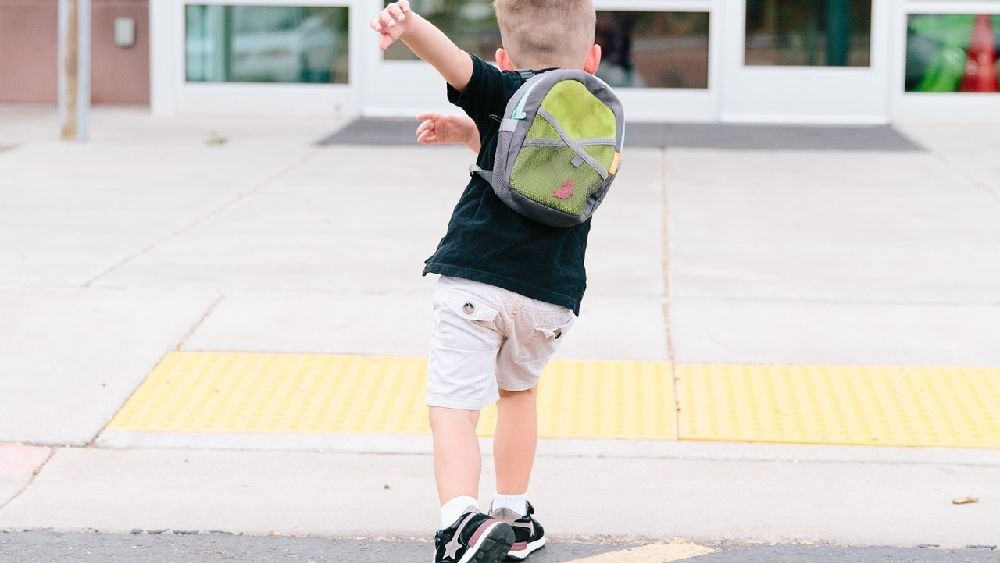 Inflația nu a fost în vacanță: ghiozdanul din toamna asta s-a scumpit