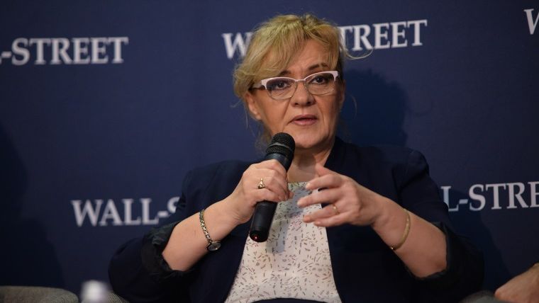 Pentru bancarizarea mediului rural este nevoie de educatie si cultura financiara si de produse adaptate nevoilor clientilor