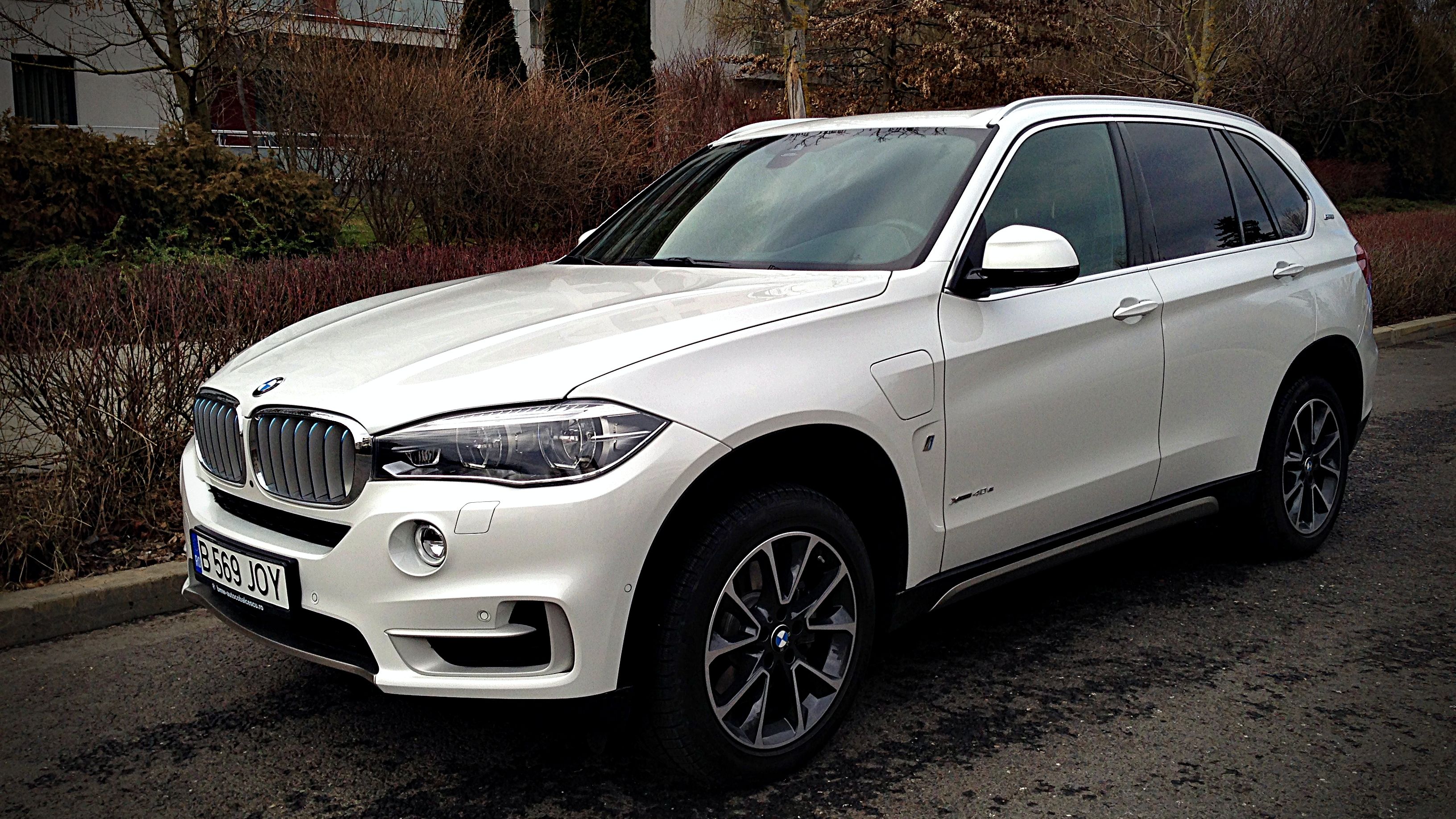 Test drive cu BMW X5 hibrid plug-in, cel mai silentios SUV bavarez