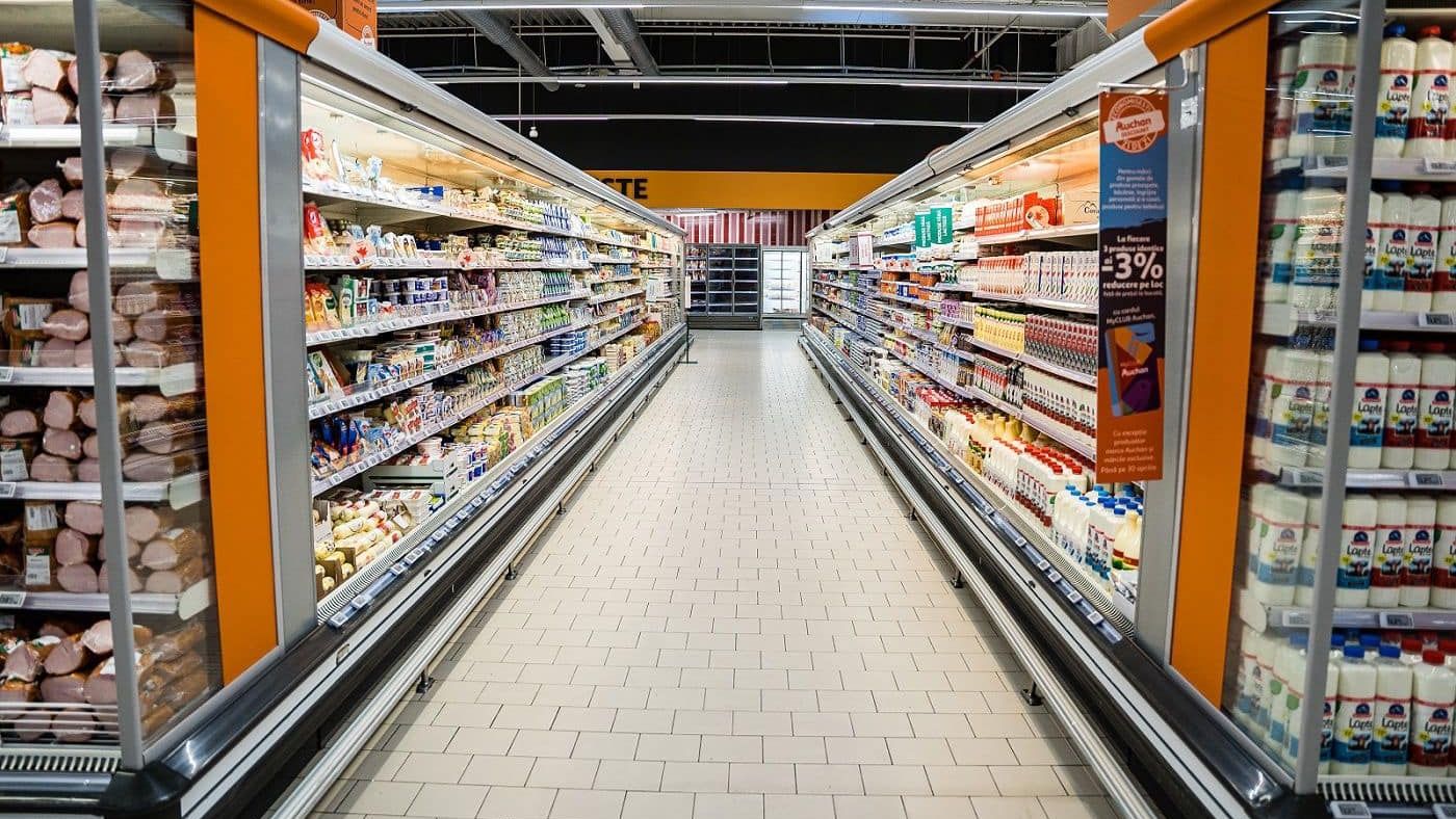 Românii au fost campioni europeni la cumpărături și în martie. Retailul de la noi are cea mai spectaculoasă creștere din UE