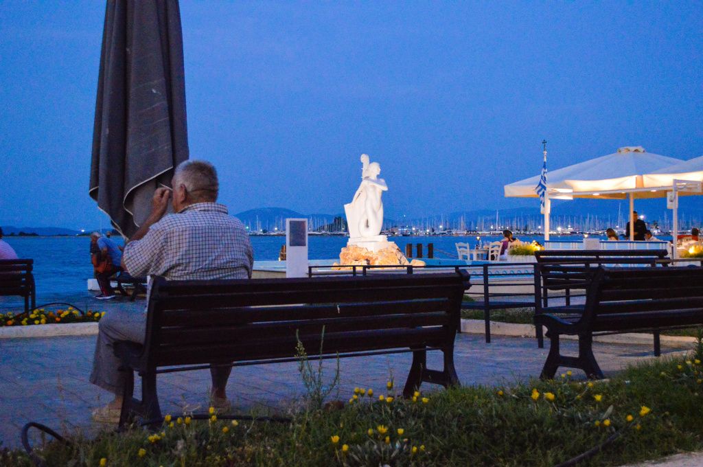 Statueta unei sirene - pe lângă sirenele navelor.