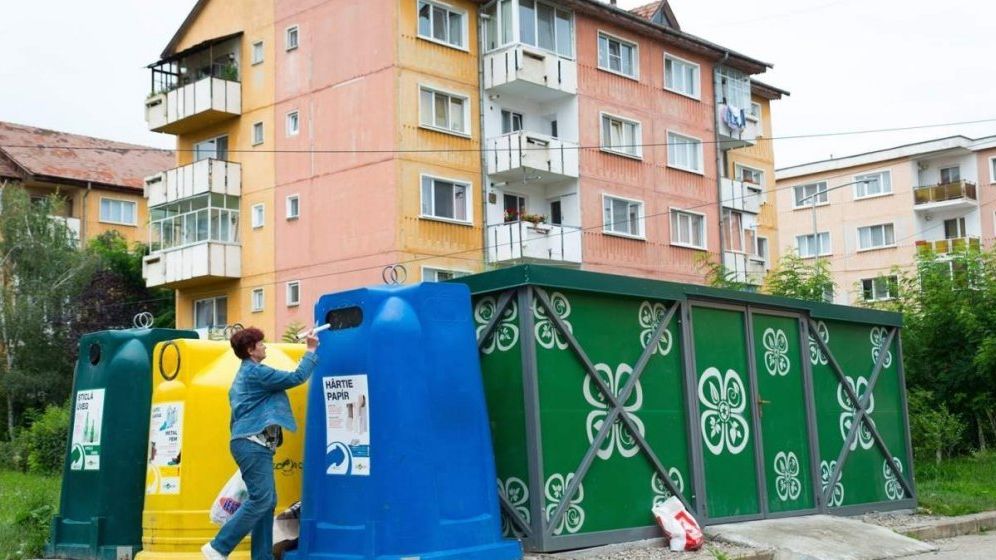 Autoritatile locale vor aplica sistemul "platesti pentru cat arunci". Ce inseamna asta?