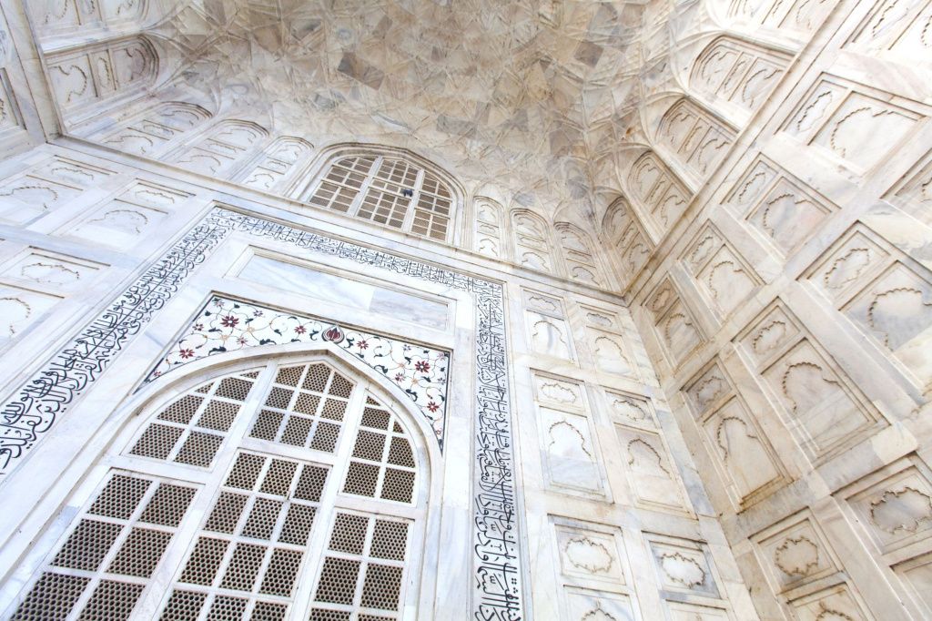 Clădiri celebre | Taj Mahal, povestea și legendele palatului declarație de dragoste, care trebuia - Imagine 9