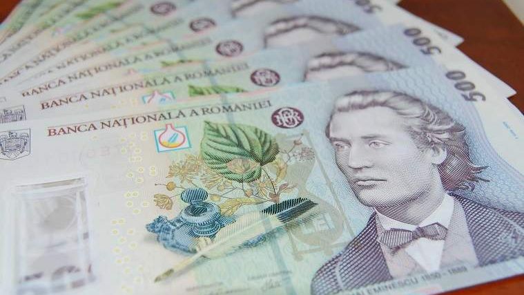 Salariul mediu scade, dupa mai multe luni de crestere. Ce industrii au sfidat trendul si au avut majorari