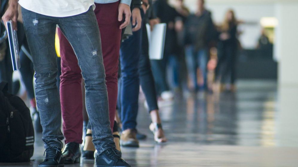 INS: Mai bine de 2 din 10 tineri români nu aveau un loc de muncă în septembrie