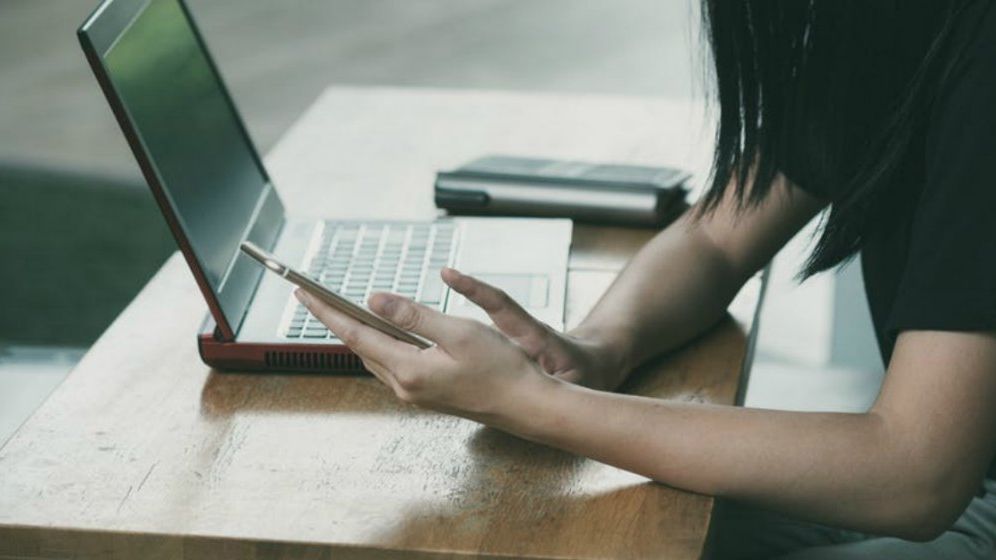 Premiera nationala: Alerta SMS cand iti expira buletinul