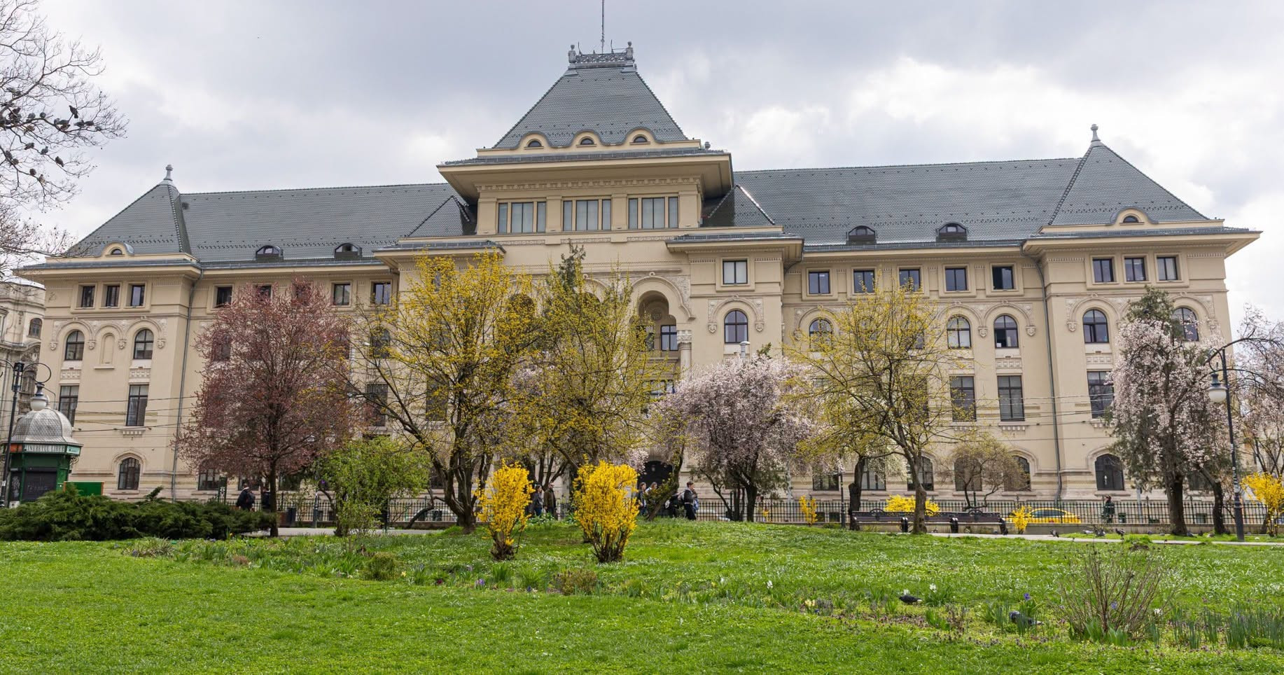 Clădirea Primăriei Capitalei funcționează fără autorizație la incendiu. Care este poziția ISU