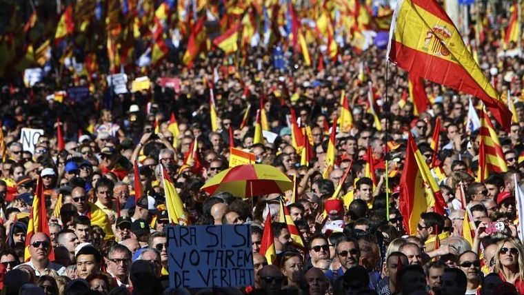 Un milion de persoane au manifestat la Barcelona pentru unitatea Spaniei